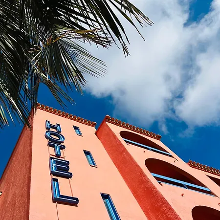 מלון Cit'hotel Des 2 Golfs 3*