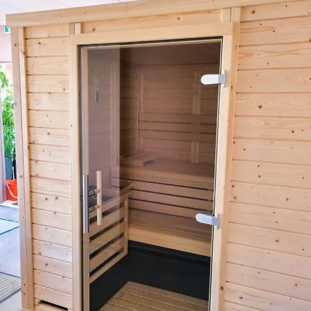 Cit'hotel Des 2 Golfs מלון