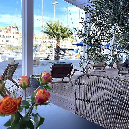 Cit'hotel Des 2 Golfs Ξενοδοχείο 3*