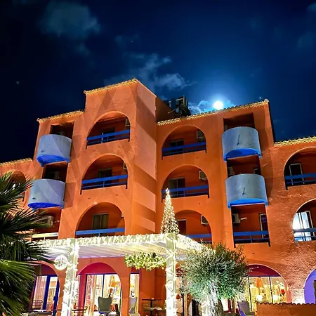 Cit'hotel Des 2 Golfs Лёкат